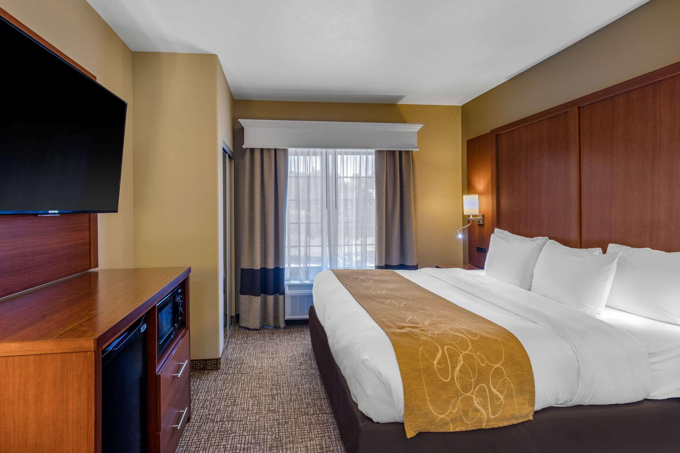 Comfort Suites Маршалл Экстерьер фото