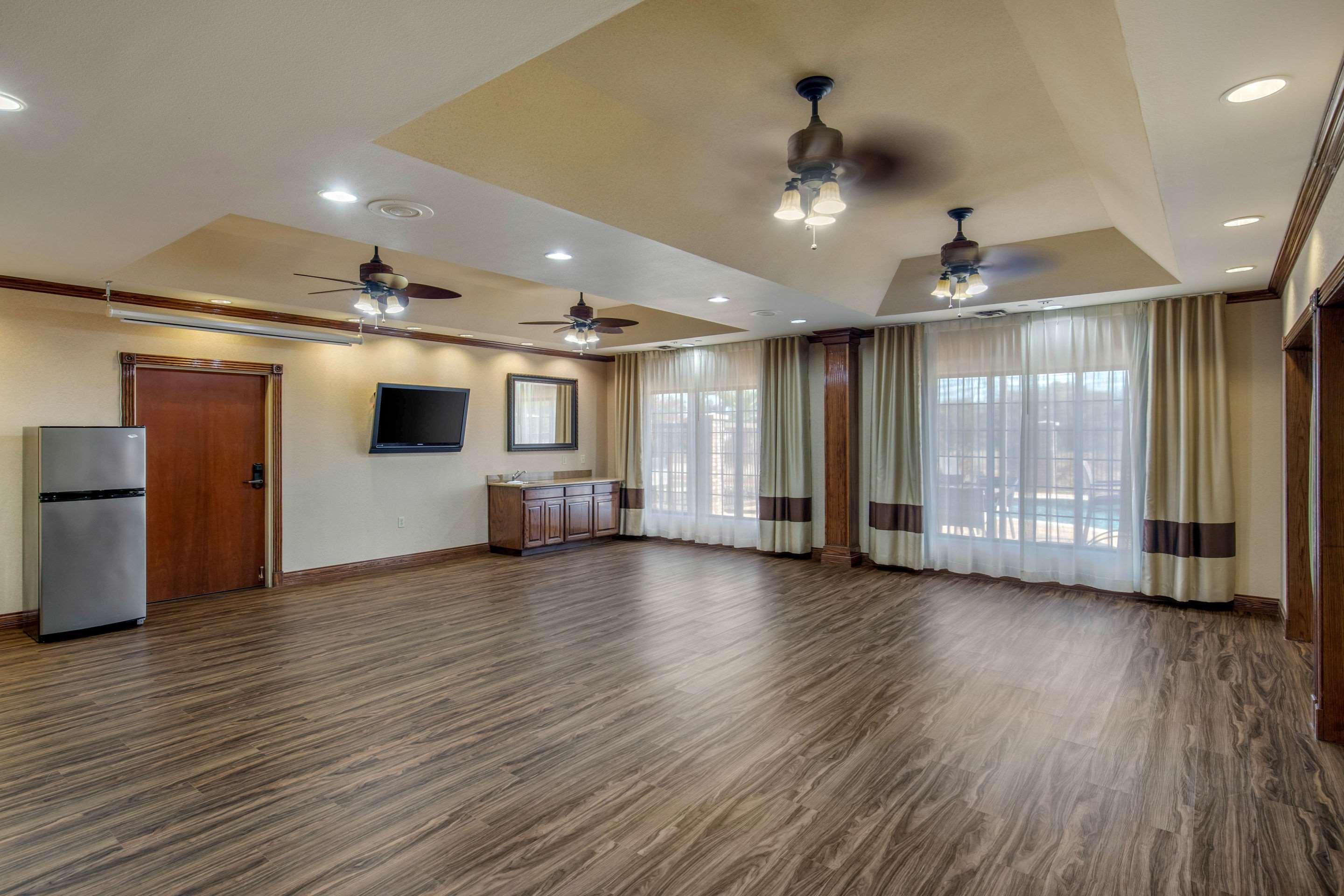 Comfort Suites Маршалл Экстерьер фото